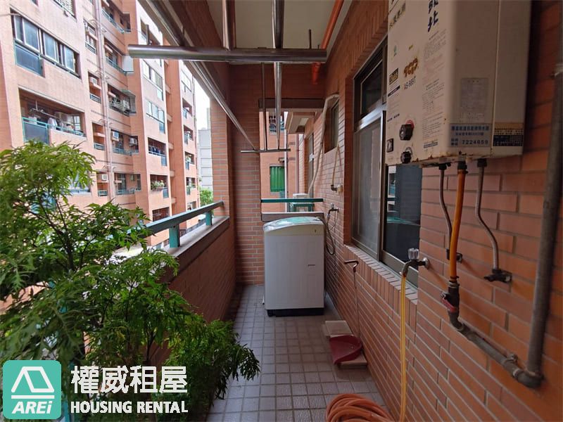 師範附中直升｜同慶師苑｜學區名邸三房平車