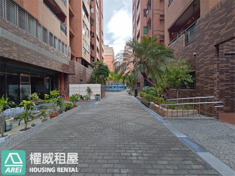 師範附中直升｜同慶師苑｜學區名邸三房平車