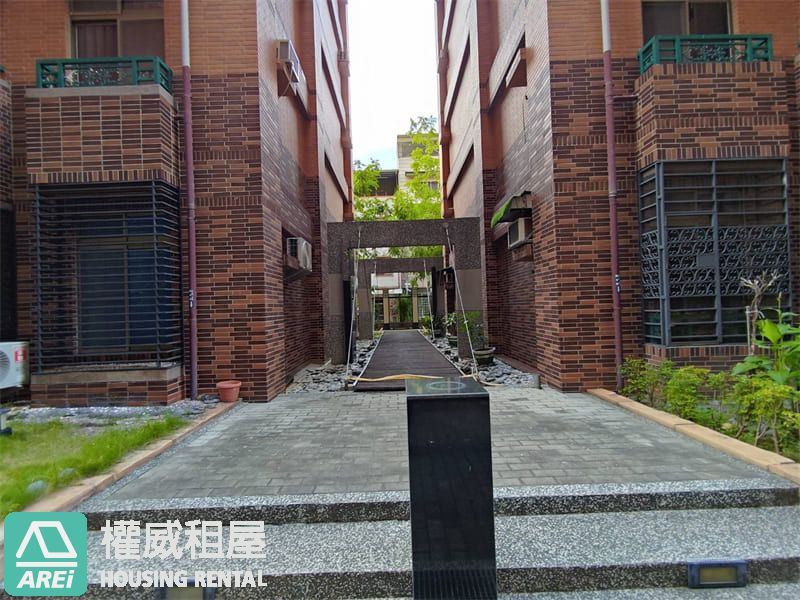 師範附中直升｜同慶師苑｜學區名邸三房平車