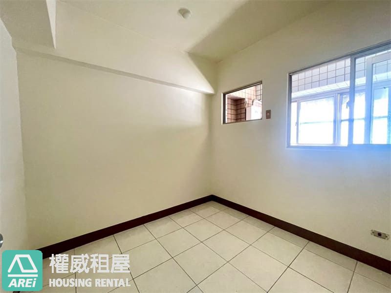 高雄左營高鐵高樓層亮麗屋新三房 JA