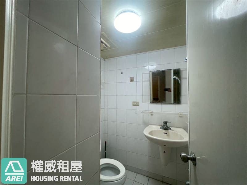 高雄左營高鐵高樓層亮麗屋新三房 JA