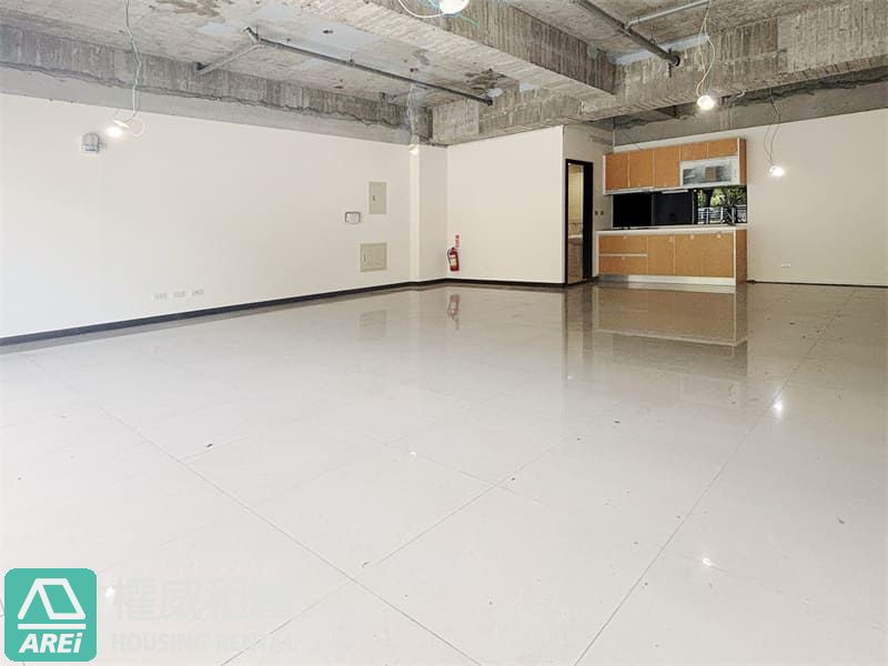 入主東區學校住宅商圈雙效店面｜昕視界稀有釋出