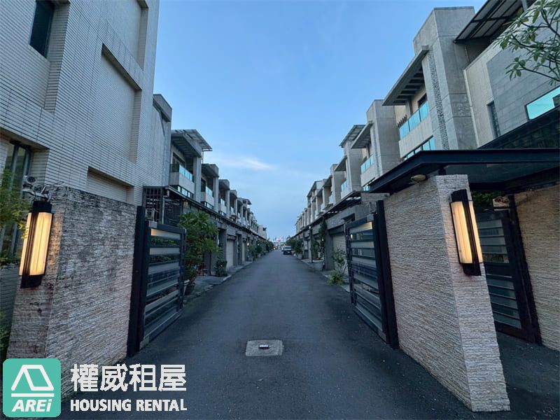 御墅林楓雙車墅｜崇蘭學區獨享大地坪雙主臥大浴缸