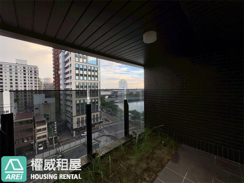 愛河灣+海音館海景首排｜愛情河左岸全新未住2房