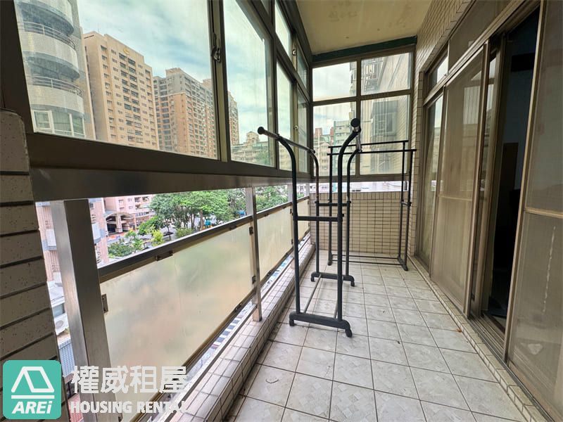 10%公設比!建工商圈公園平車3+1房