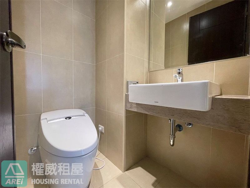 亞灣海景第一排｜隆大鳳凰真愛2房2衛景觀車位宅