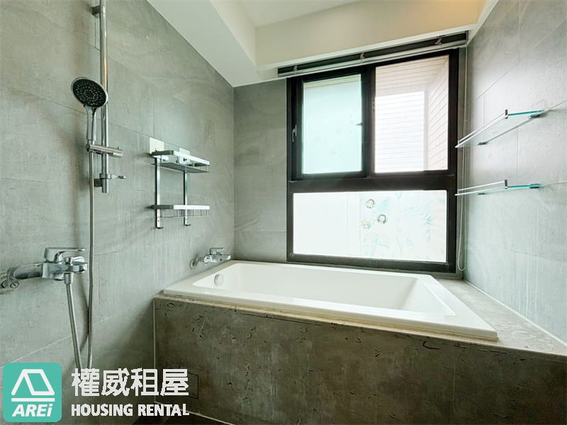 亞灣菁英首選｜國艷高樓景觀3+1房平車｜全套家具家電