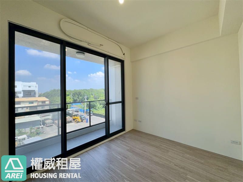 🚗仁武創森森境2｜買屋送裝潢4套房雙車墅