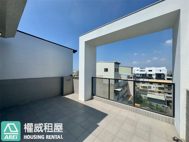 🚗仁武創森森境2｜買屋送裝潢4套房雙車墅