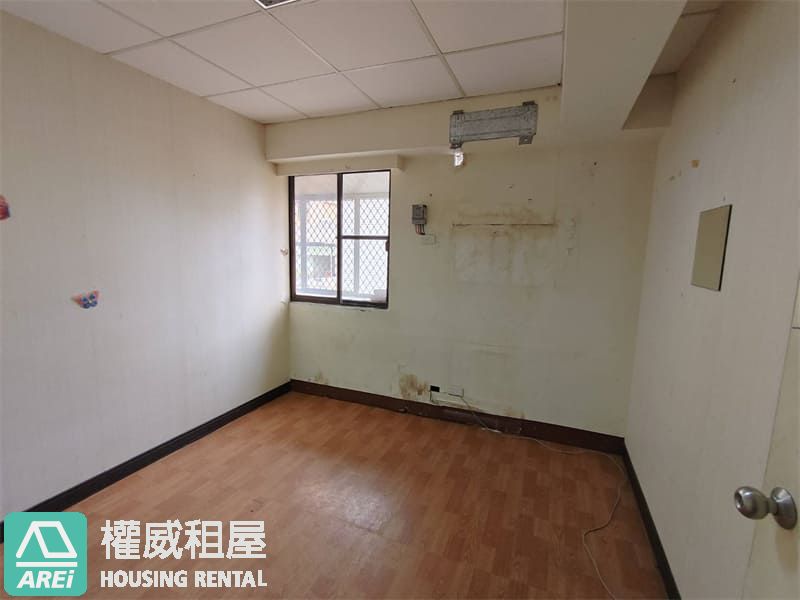 高樓層幸福川華廈 | 地段優 三面採光通風佳