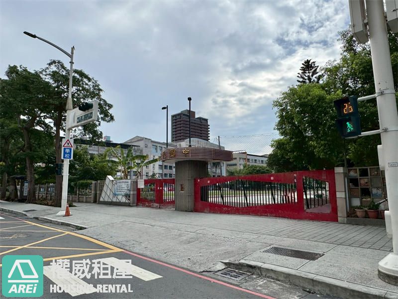 鼎山高醫商圈｜鑫空樹高樓層2房2衛