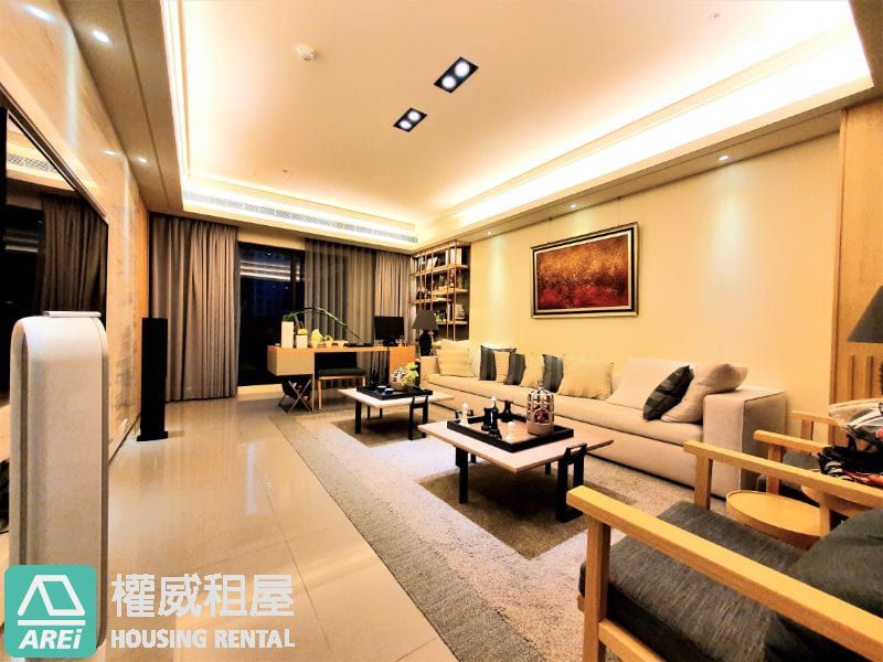 高美館國王傳奇2｜泳池奢華三房三陽台｜尊榮平車宅