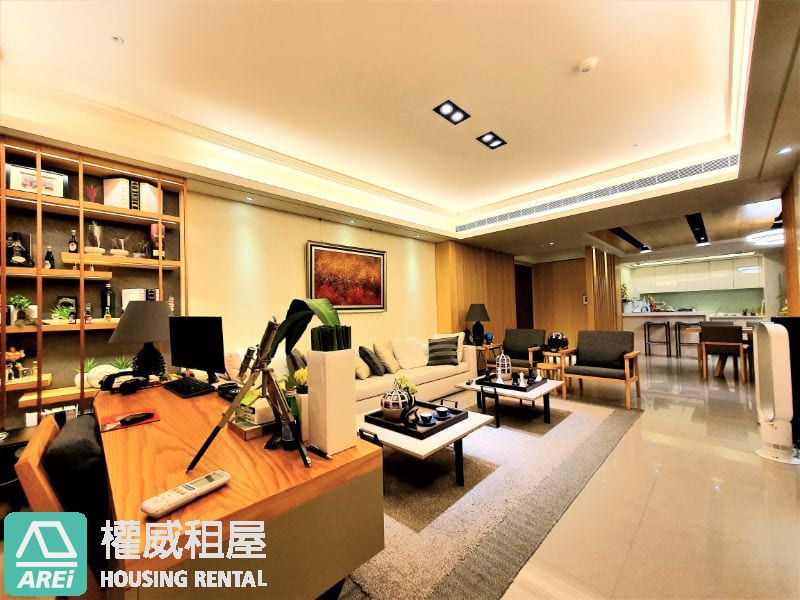 高美館國王傳奇2｜泳池奢華三房三陽台｜尊榮平車宅