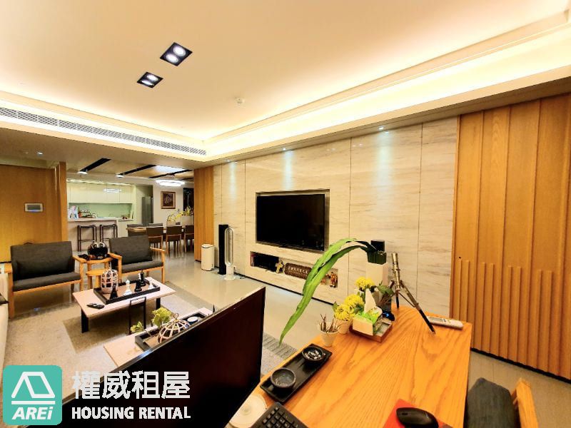 高美館國王傳奇2｜泳池奢華三房三陽台｜尊榮平車宅