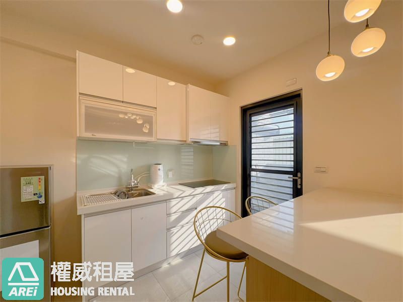 首購捷運宅！草衙精讚稀有樓中樓2房2衛輕鬆入住