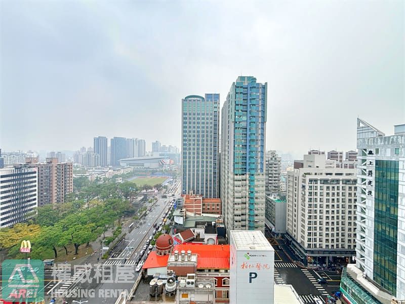 🪞人生要有高度！博愛香榭｜巨蛋捷運高樓景觀２房