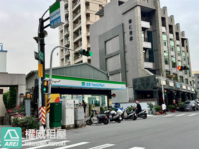 置身人文教區｜五福學區文華帝寶3房平車