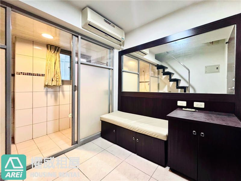 菁英會館雄四館｜現代簡約風套房