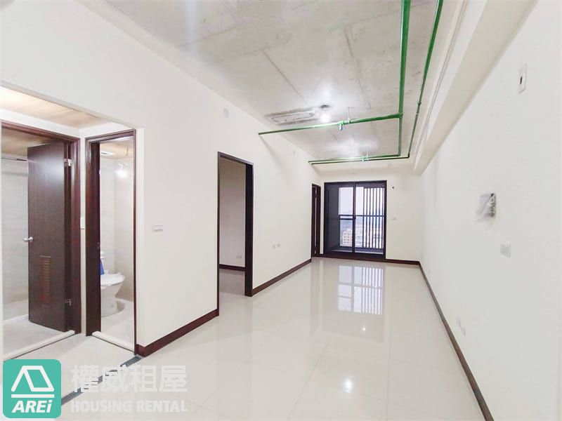 五甲商圈正核心/全新雙面採光2+1房雙衛+車位/高樓景觀宅(超A件)