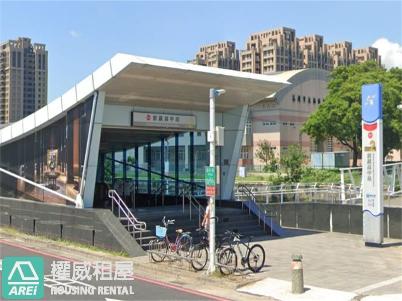 五甲商圈正核心/全新雙面採光2+1房雙衛+車位/高樓景觀宅(超A件)