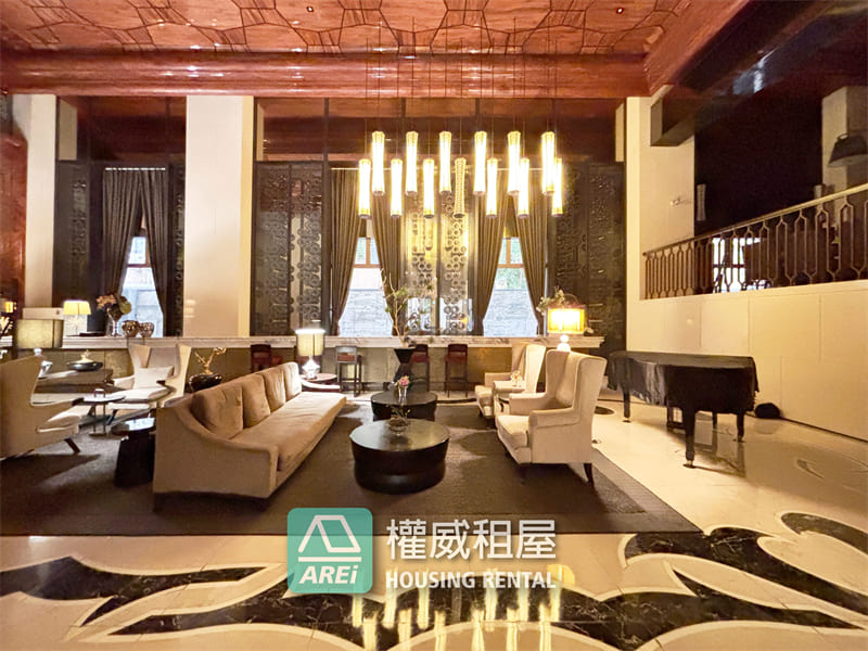 美術館內惟車站｜奢華光影3+1房平車豪邸