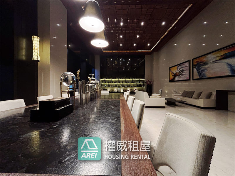 美術館內惟車站｜奢華光影3+1房平車豪邸