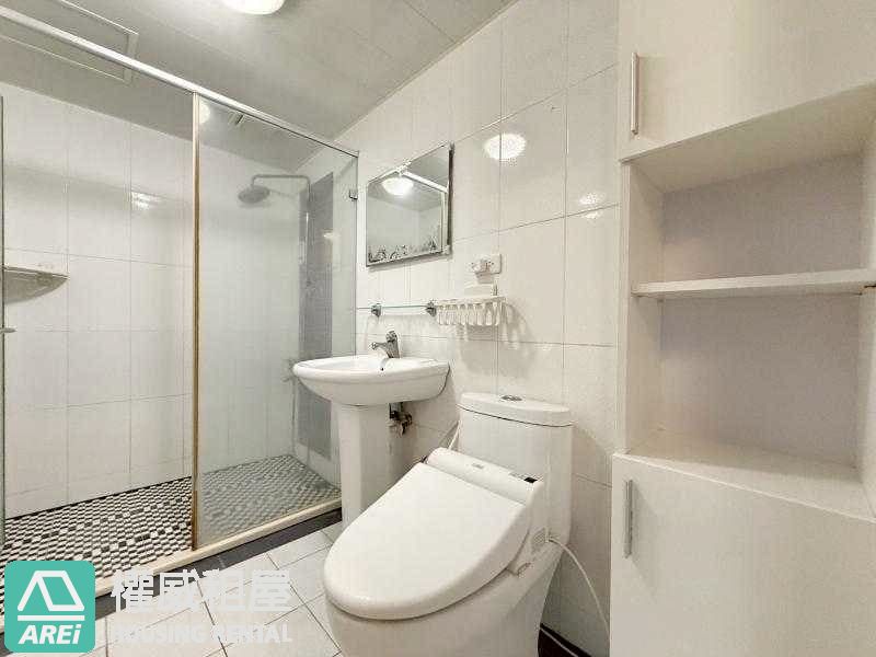 左營高鐵特區｜新光CITY｜寬敞樓中樓3房平車(V)