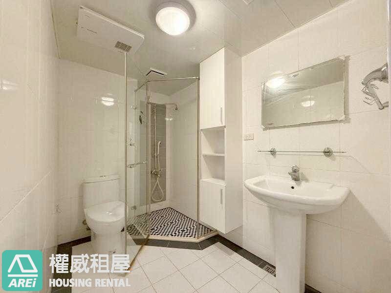 左營高鐵特區｜新光CITY｜寬敞樓中樓3房平車(V)