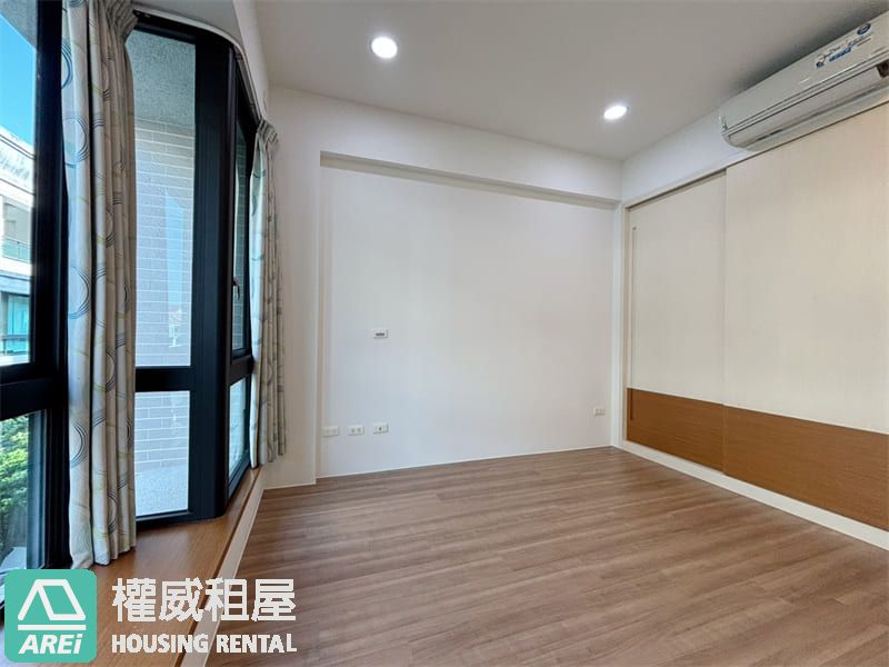 南科LM特區｜住透天也有大樓的便利性｜四房雙車墅(v)