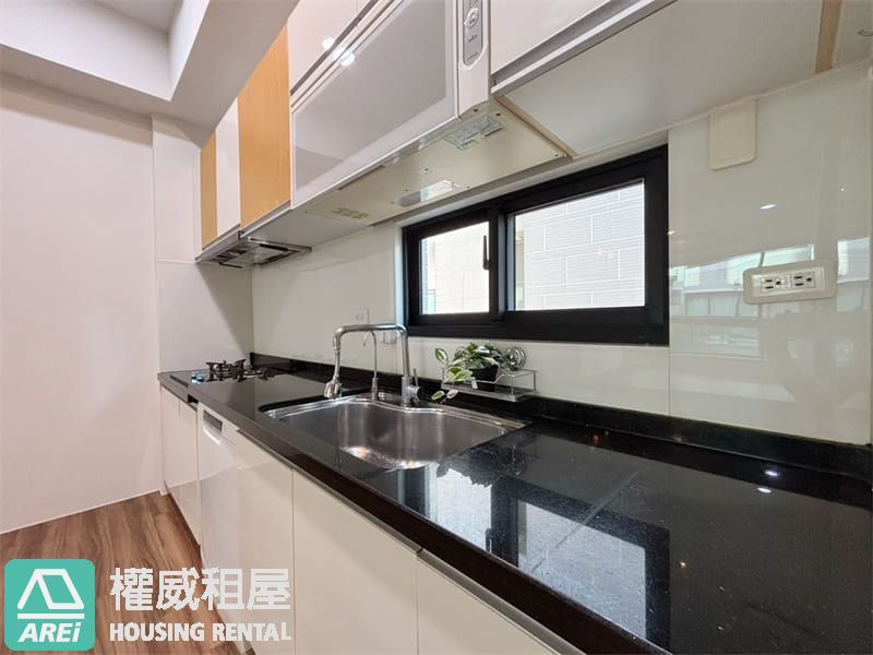 南科LM特區｜住透天也有大樓的便利性｜四房雙車墅(v)