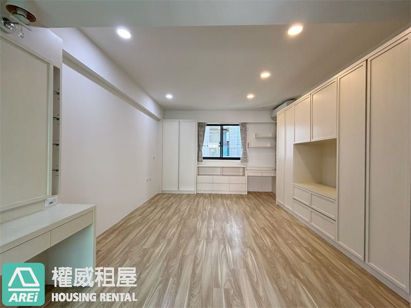 南科LM特區｜住透天也有大樓的便利性｜四房雙車墅(v)