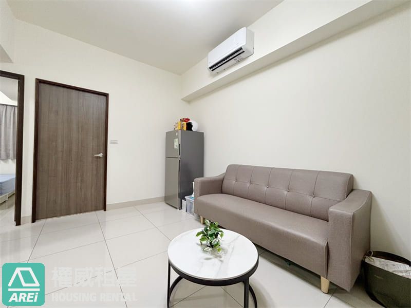 千萬內入主郡都當代｜高醫商圈2房＋車位輕奢宅