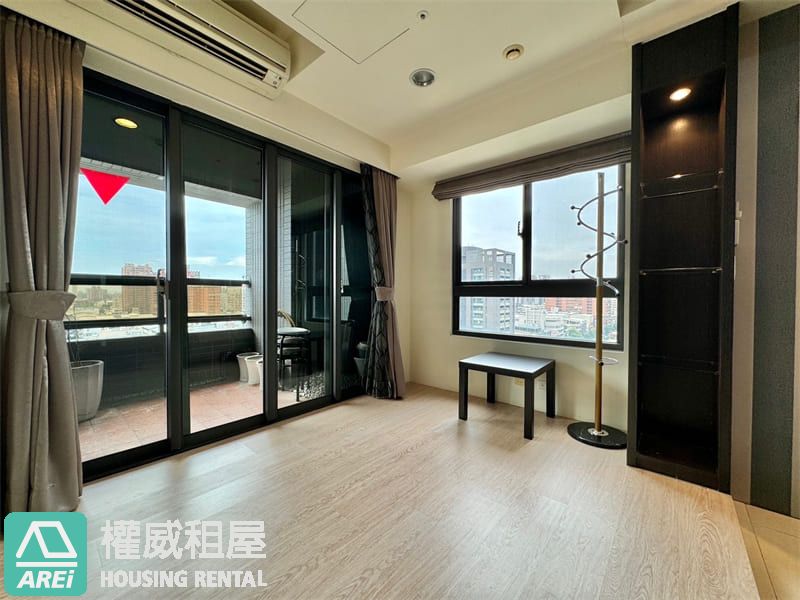 戀戀LOVE高樓景觀明亮平車四房-高樓層我最優!