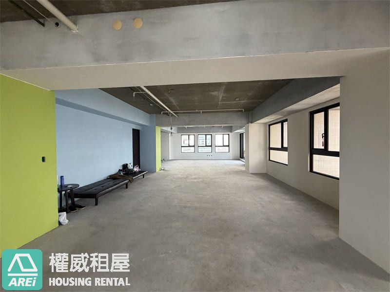 文化中心｜國王一號院｜高樓空屋景觀住辦皆宜雙車位