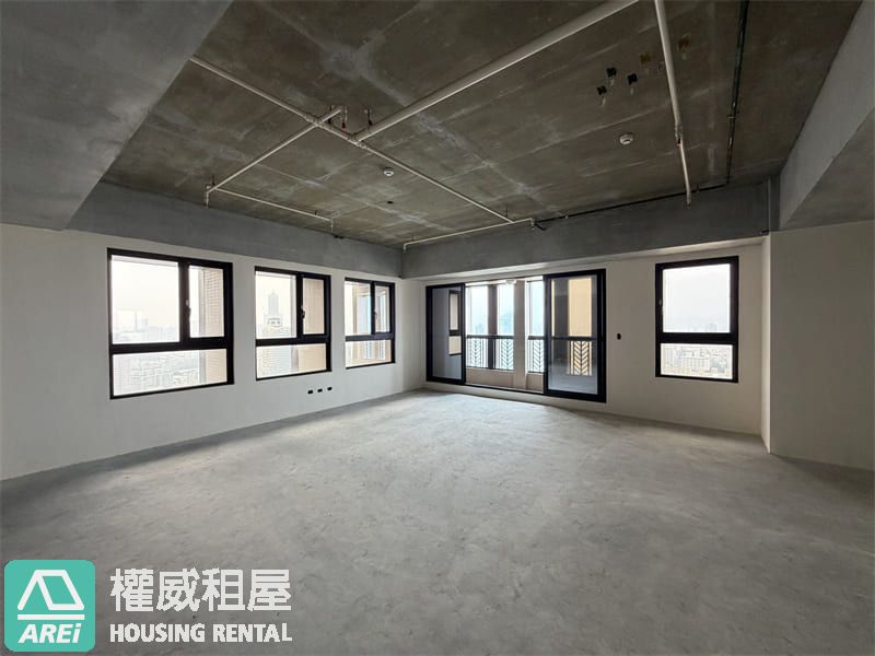 文化中心｜國王一號院｜高樓空屋景觀住辦皆宜雙車位