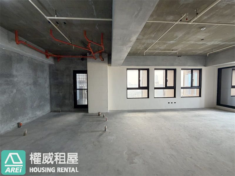 文化中心｜國王一號院｜高樓空屋景觀住辦皆宜雙車位