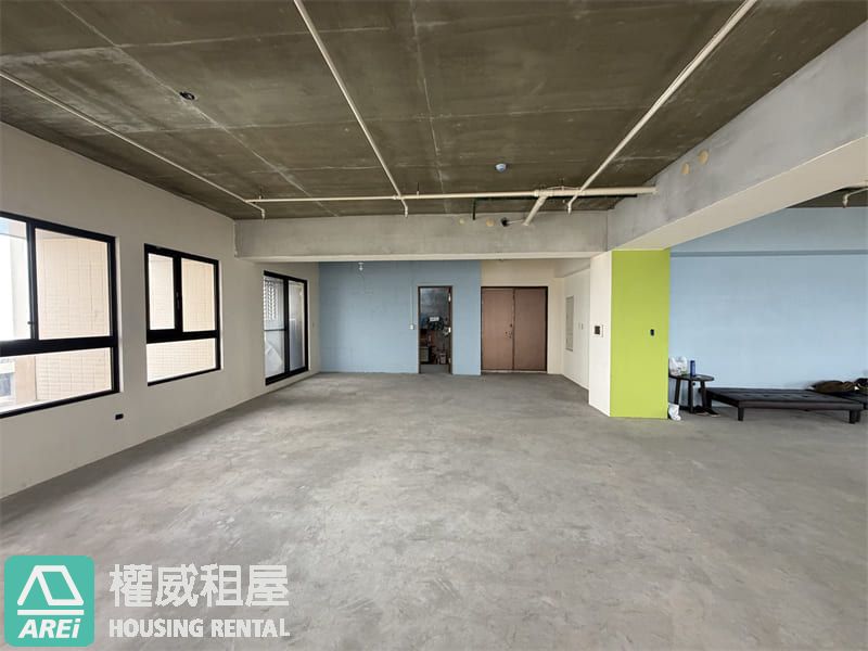 文化中心｜國王一號院｜高樓空屋景觀住辦皆宜雙車位