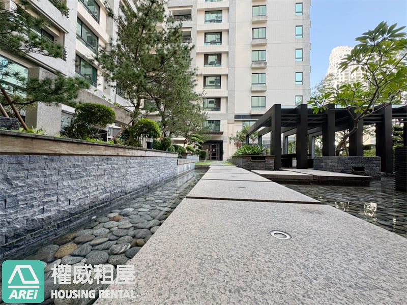 農十六最美屋況王｜悅讀工坊3房+平移車位稀有釋出