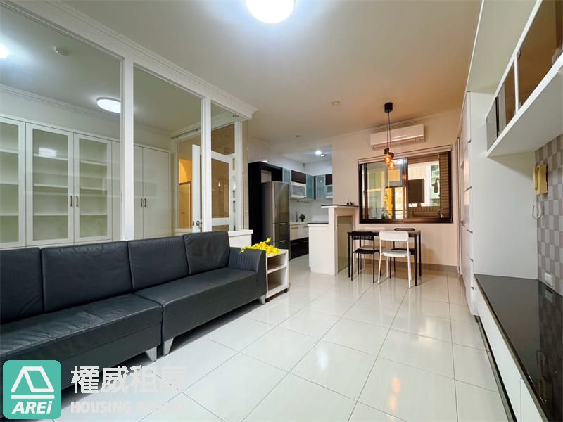 農十六最美屋況王｜悅讀工坊3房+平移車位稀有釋出