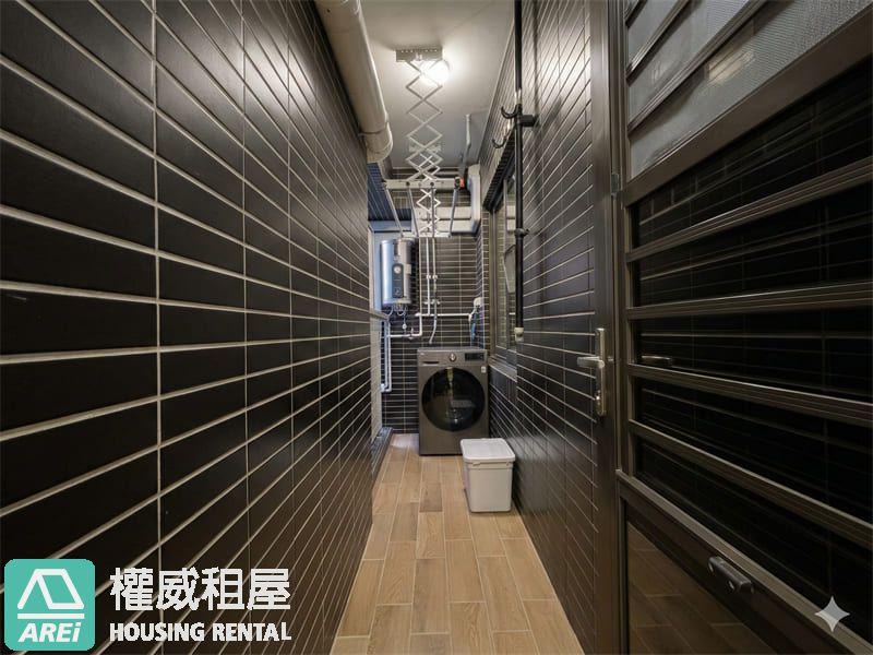 借墨｜精品裝潢300萬｜美到沒對手2+1房雙車位(V)