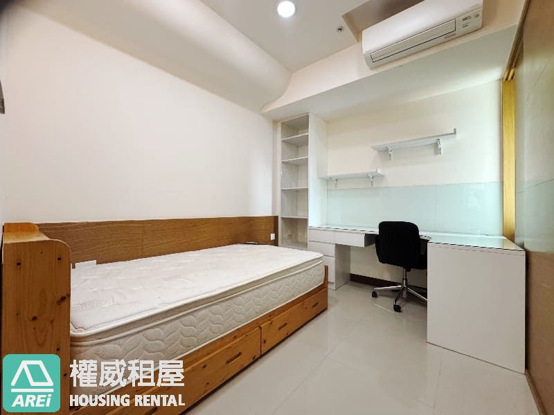 💸錢留著旅遊，這間免整理｜巨蛋高樓三房平車