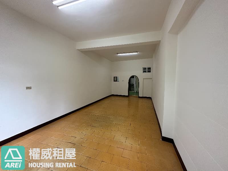 前鎮高中🚇草衙商圈店住合一約22坪可使用