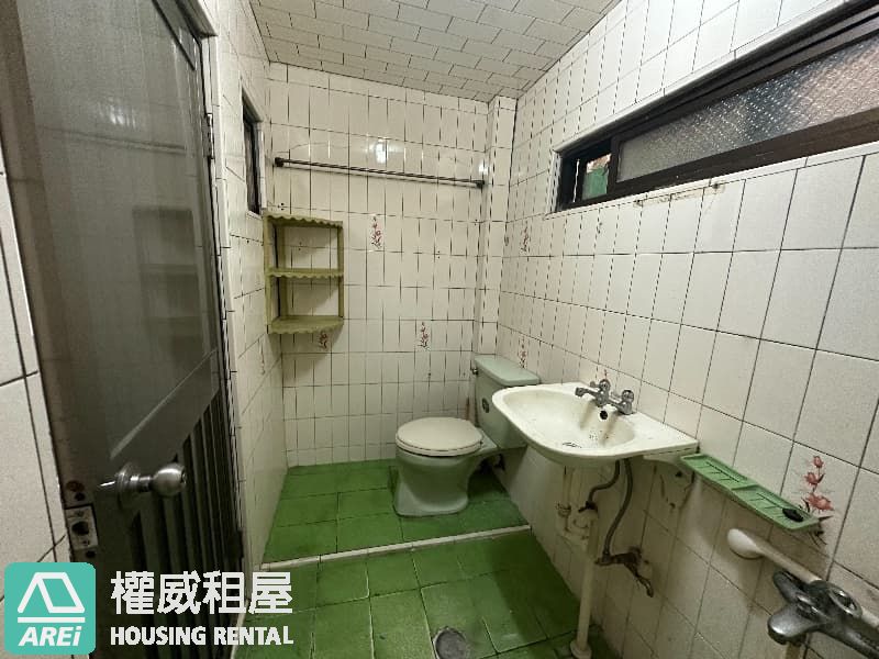 前鎮高中🚇草衙商圈店住合一約22坪可使用