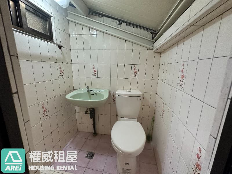 前鎮高中🚇草衙商圈店住合一約22坪可使用