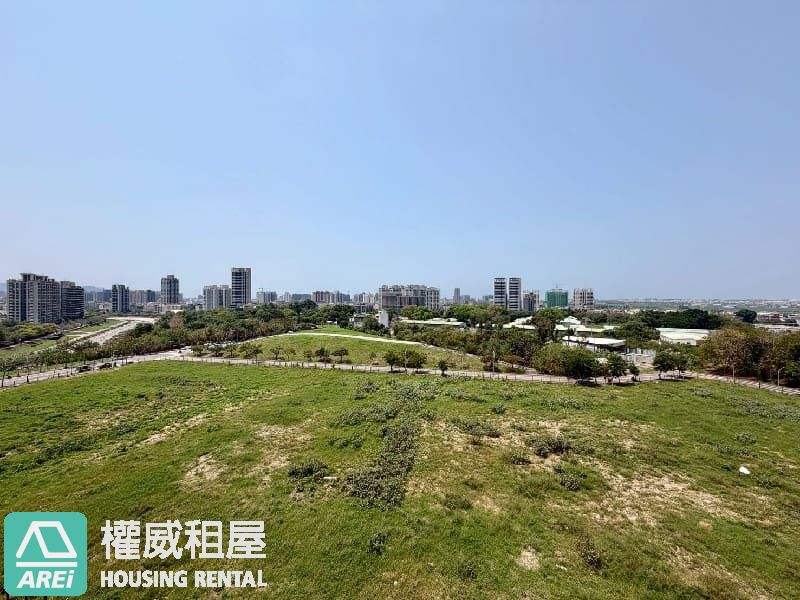 橋科科技新富特區🧑🏻‍💻悅讀時代2房車位