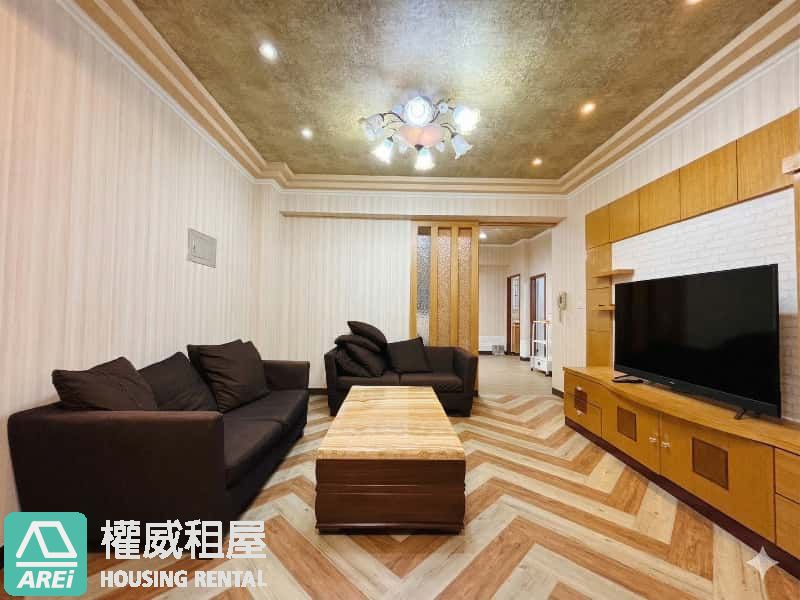 凌翔學府廣場｜「梯」除煩惱｜商圈第一排超便利3房