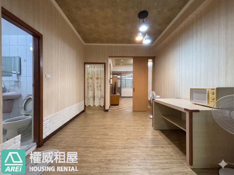凌翔學府廣場｜「梯」除煩惱｜商圈第一排超便利3房