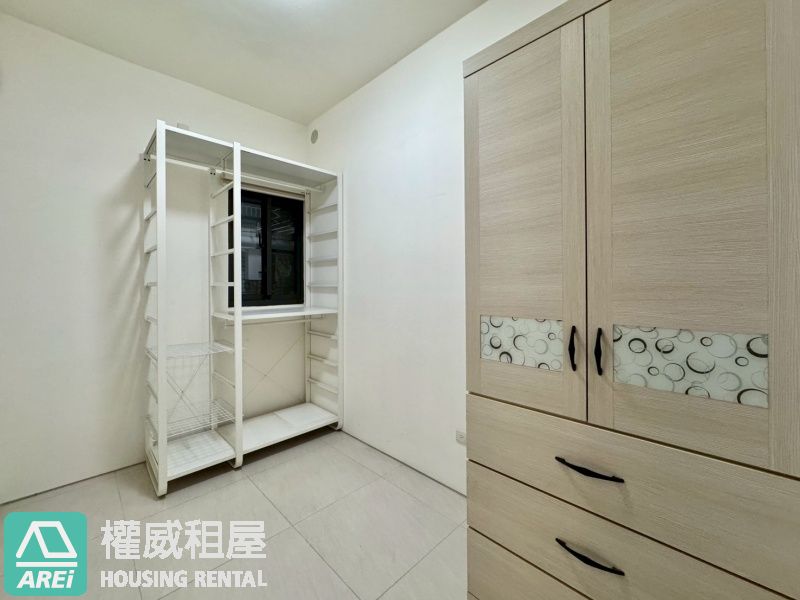 楠梓加工區MRT溫馨亮麗Park one3+1房平車
