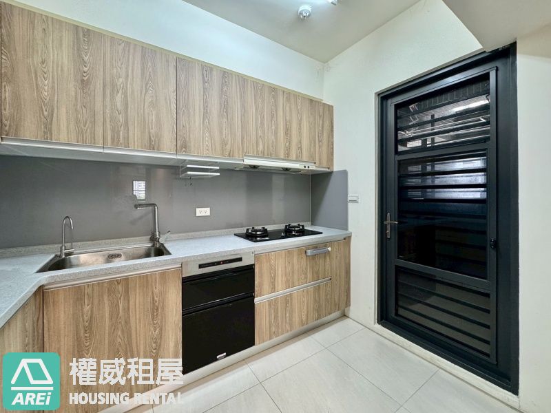楠梓加工區MRT溫馨亮麗Park one3+1房平車