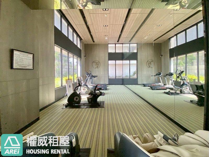 楠梓加工區MRT溫馨亮麗Park one3+1房平車